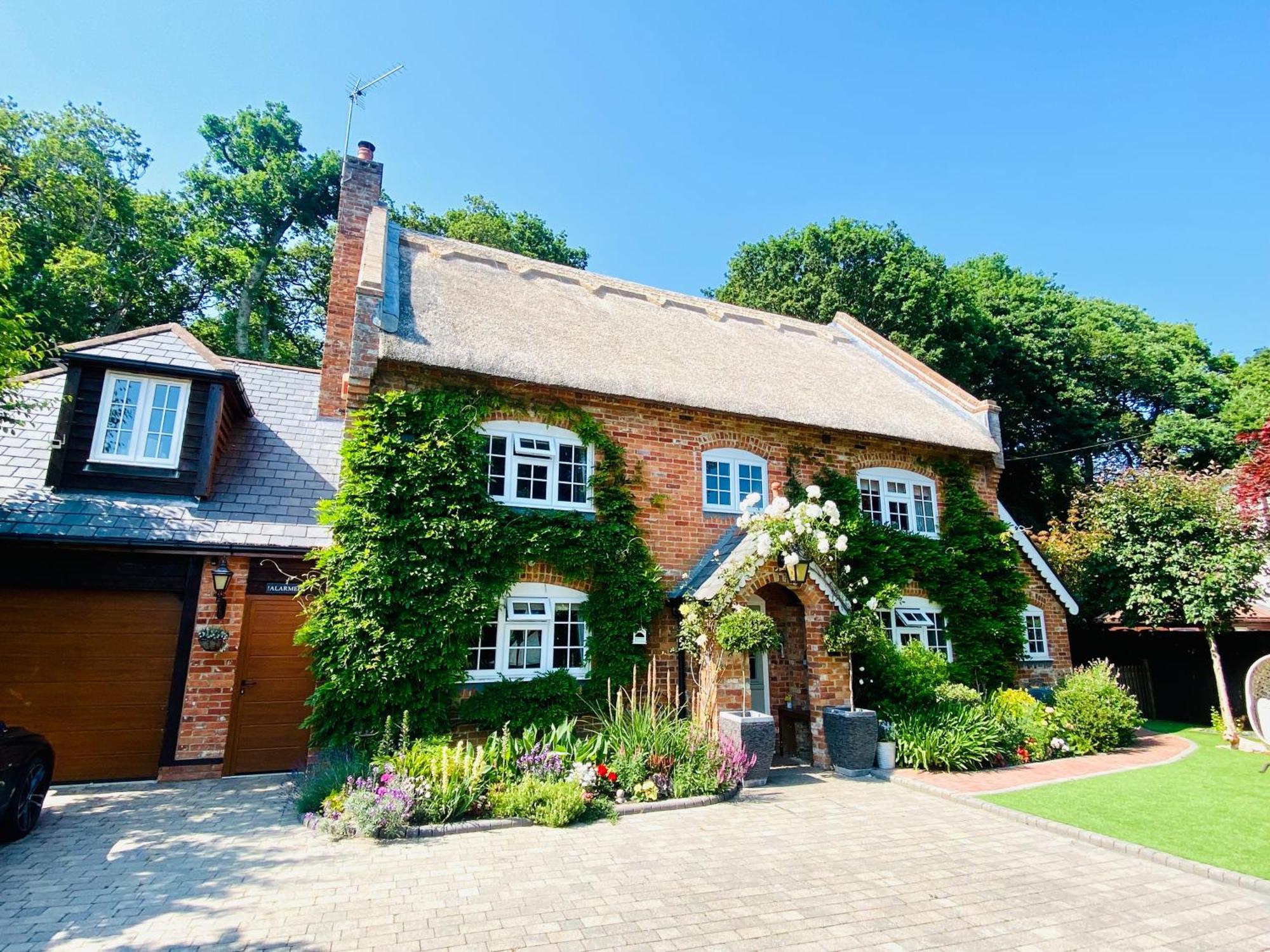 Little Woodside A Beautiful New Forest Self Contained Private Luxury Annexe Ню Милтън Екстериор снимка